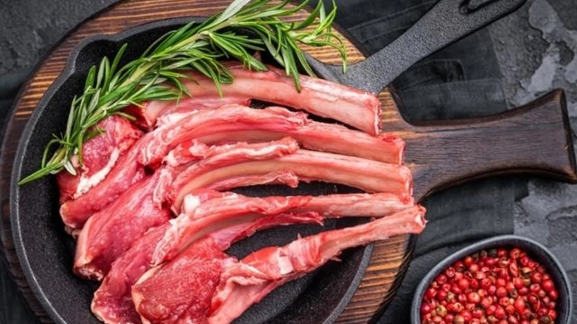 От 2-ри до 9-ти април агнешко месо с произход България на празнични цени в BILLA