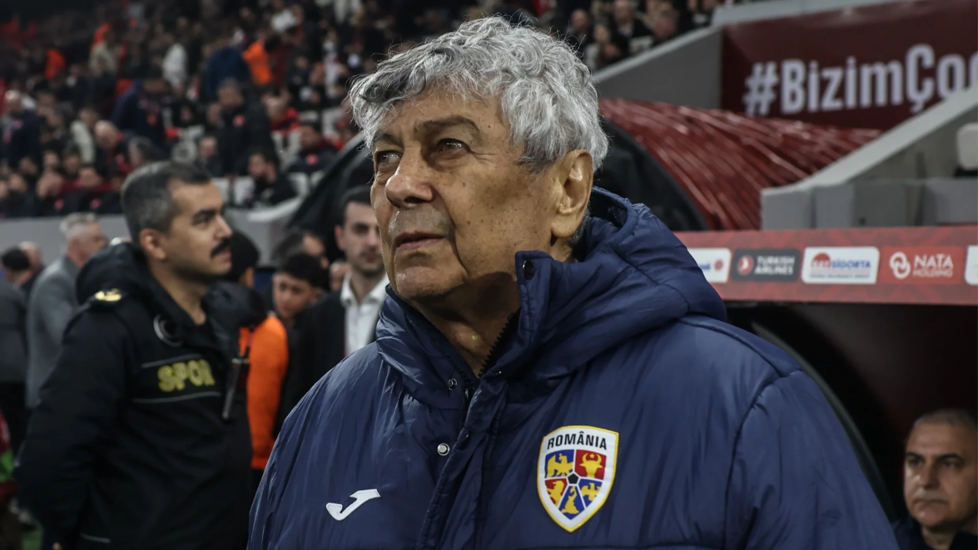 Тревожна вест: легендарен футболист и треньор е с опасност за живота