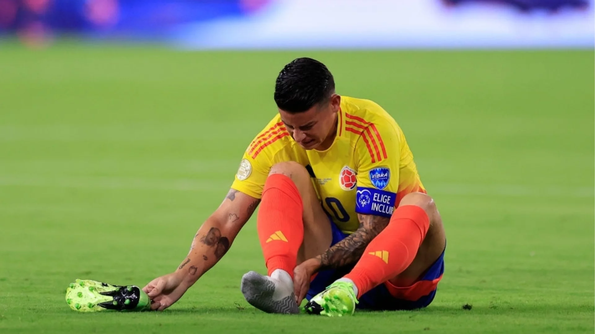 По спешност: голмайстор на Световното, играл в Реал Мадрид и Байерн Мюнхен, е приет в болница