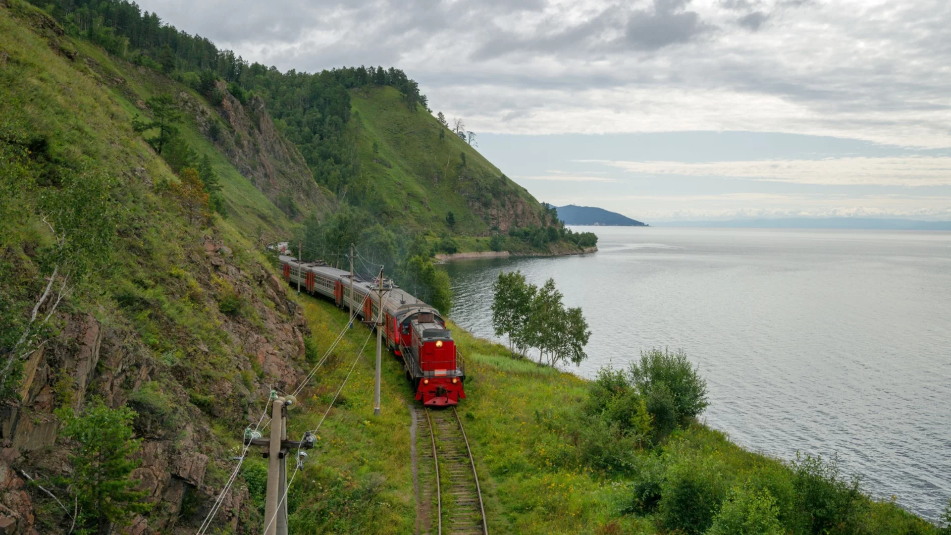 Влакът Челябинск-Москва дерайлирал заради калпава жп линия, расте броят на ранените (ВИДЕО)