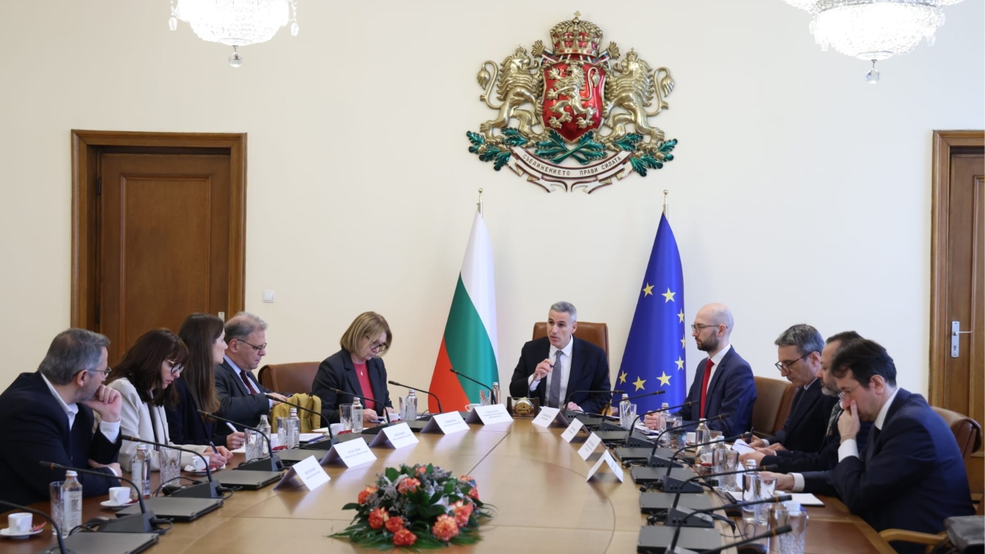 Цените на горивата и хляба, инфлацията и превозът на ученици: Важни новини от щаба около кризата в Близкия изток