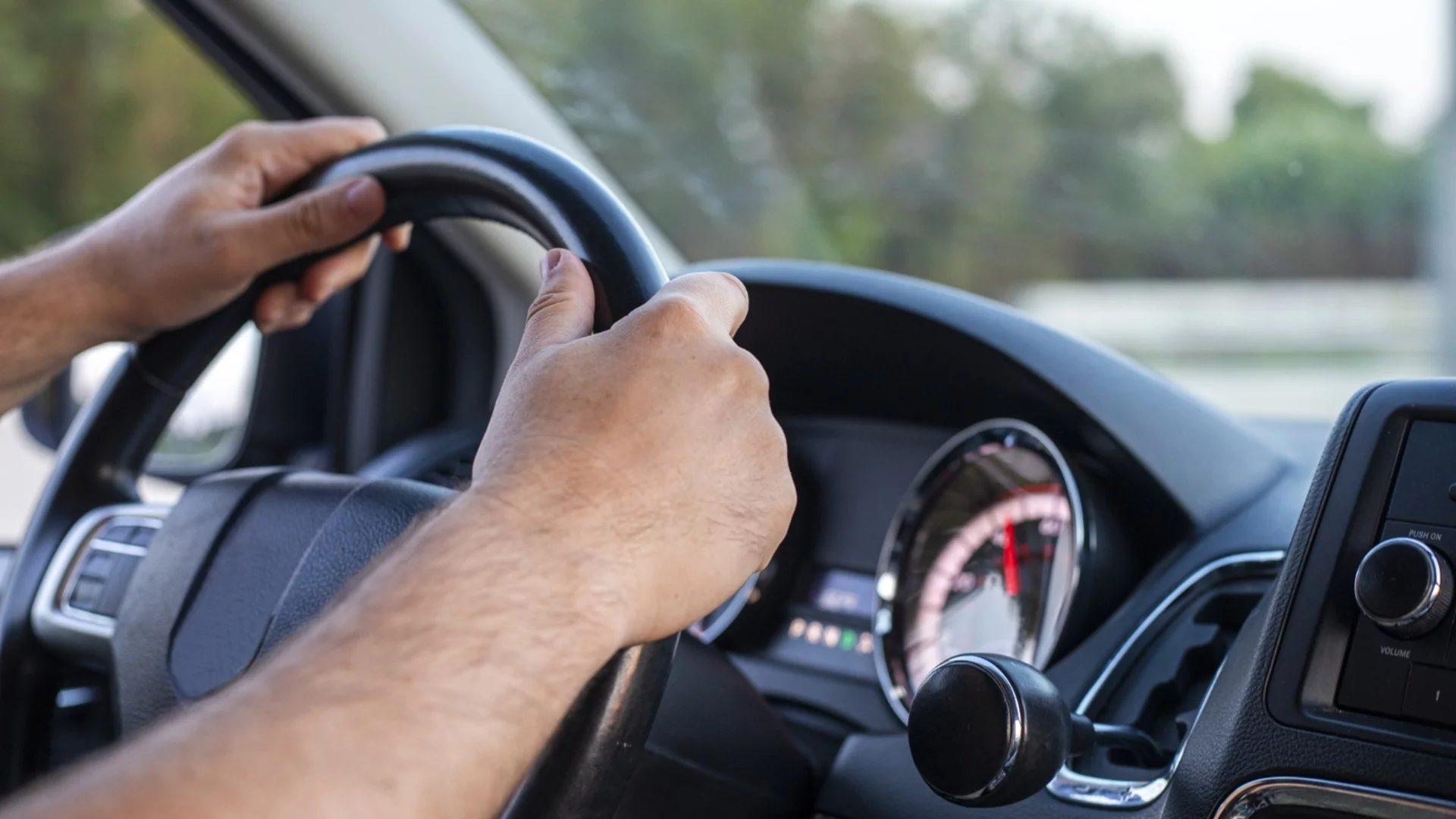 Шофьори, внимавайте зад граница: Списък с глобите и лимитите за алкохол в Европа през 2026 г. (ГРАФИКА)