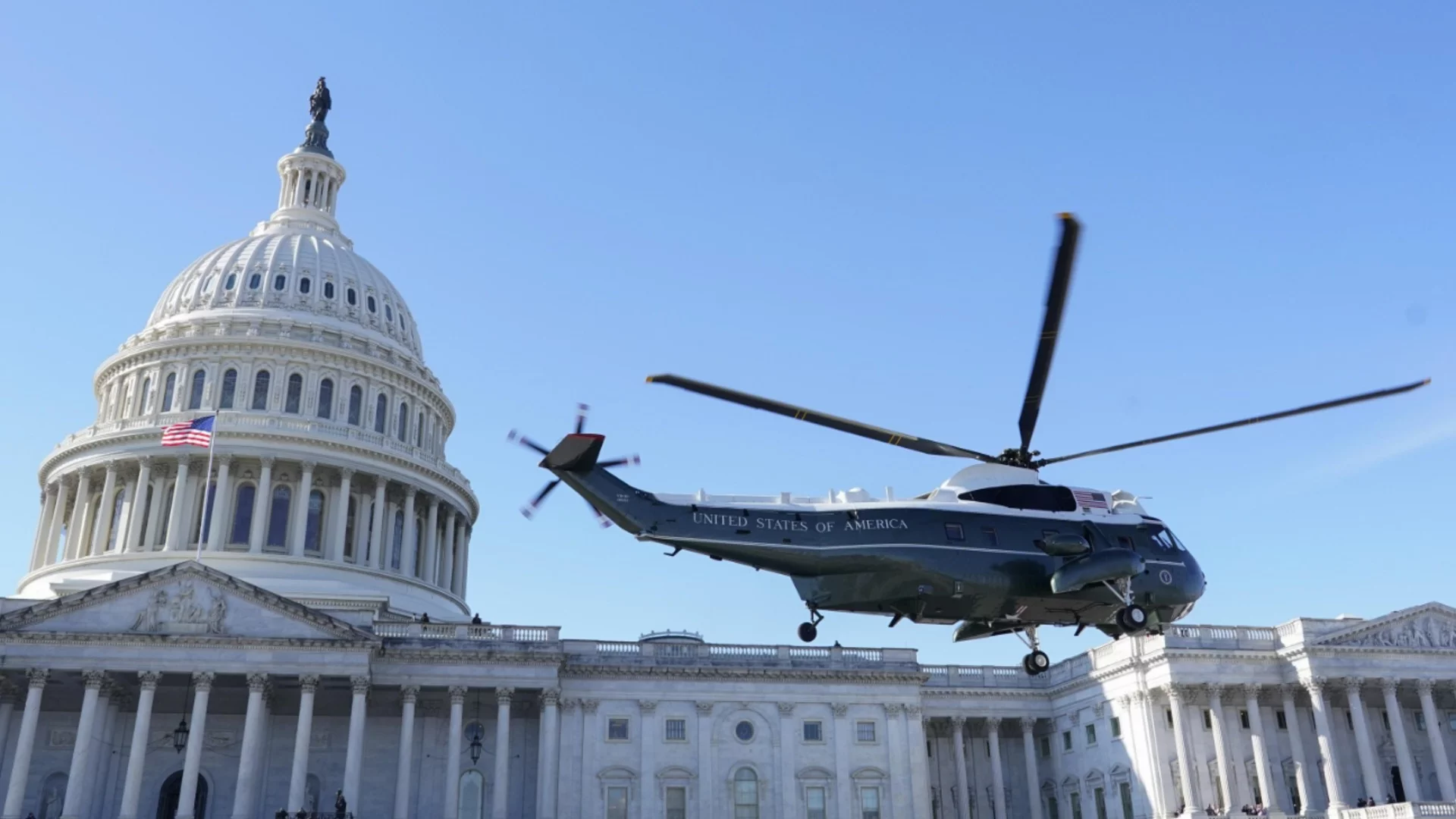 В САЩ искат разследване на скандала: Конгресменка вкара руска делегация в Капитолия по време на война