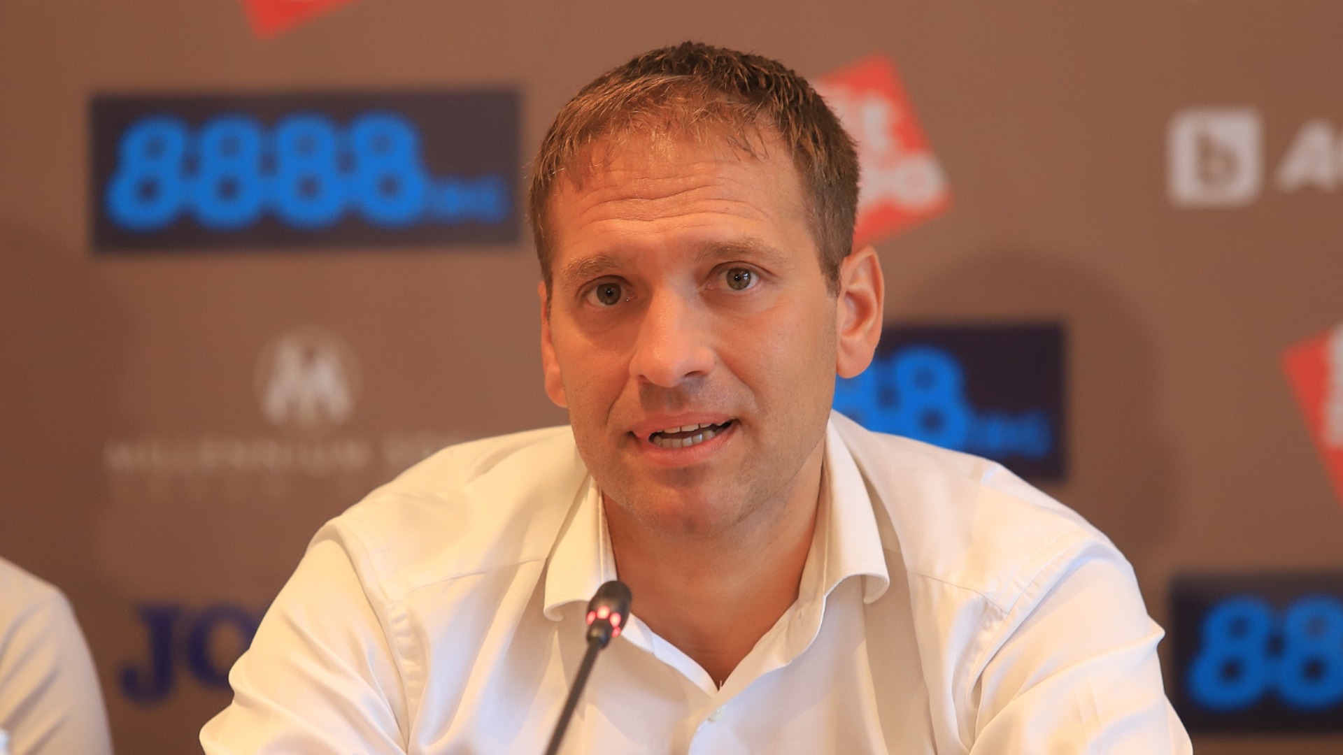 Стилиян Петров обясни прословутия си пост, заради който беше нападнат