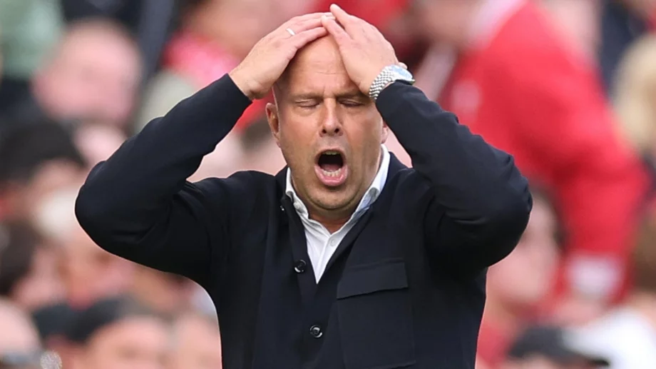 Извънредно: Какво решение взеха шефовете на Ливърпул за Слот след погрома?