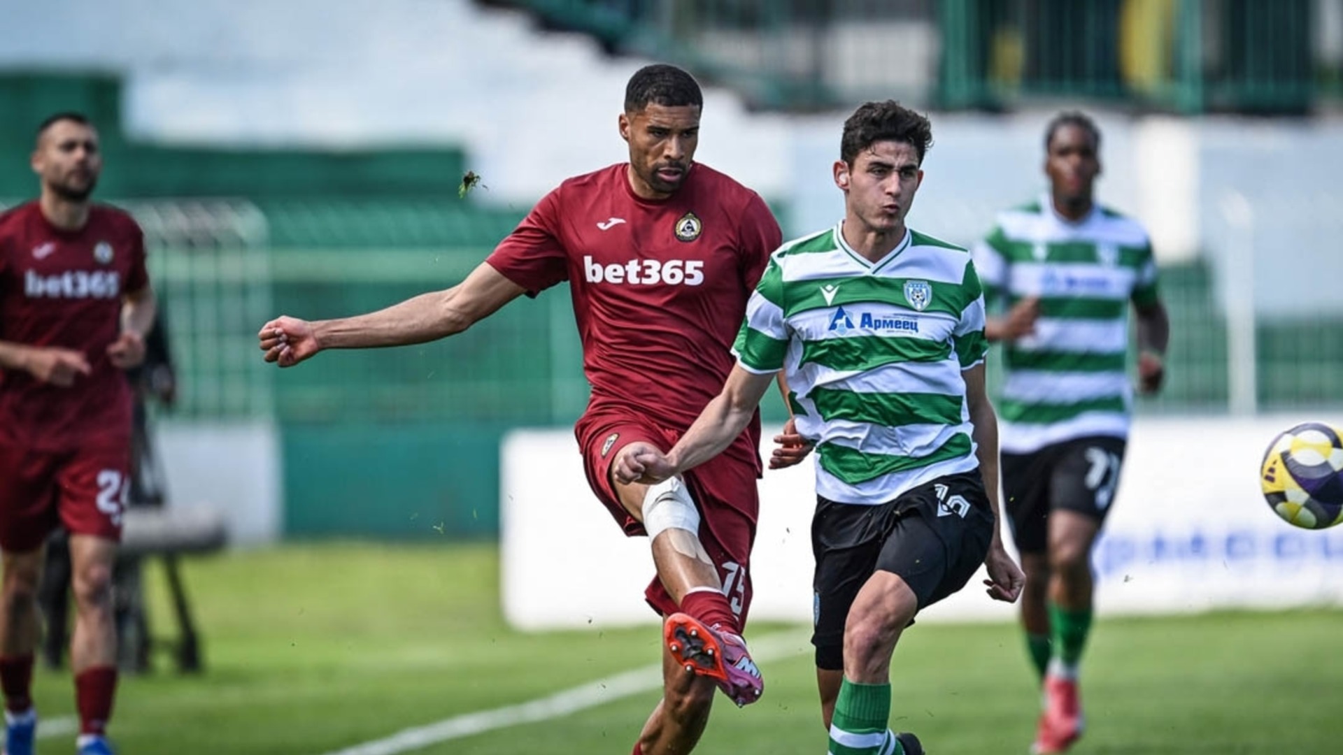 Славия превзе 