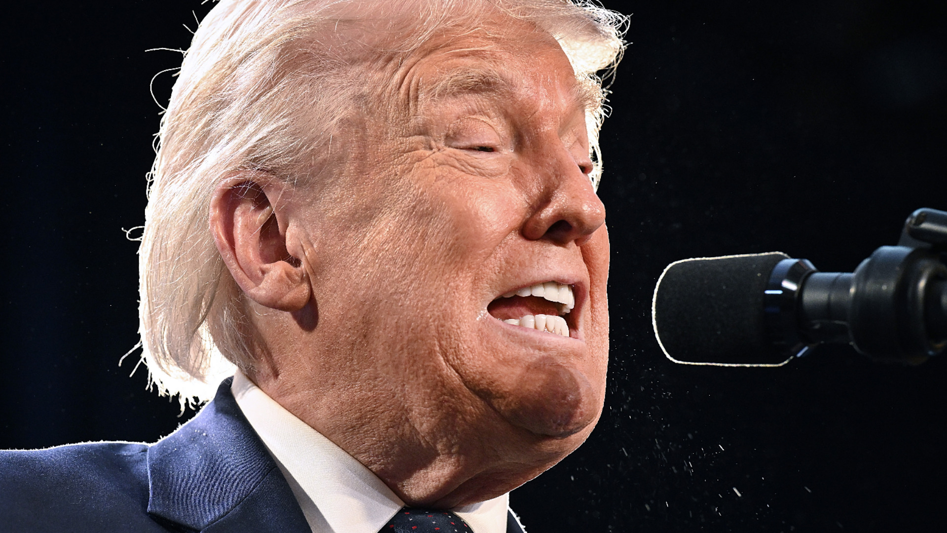 Иранското посолство в България се подигра на Тръмп, той сипе тонове заплахи (ВИДЕО)