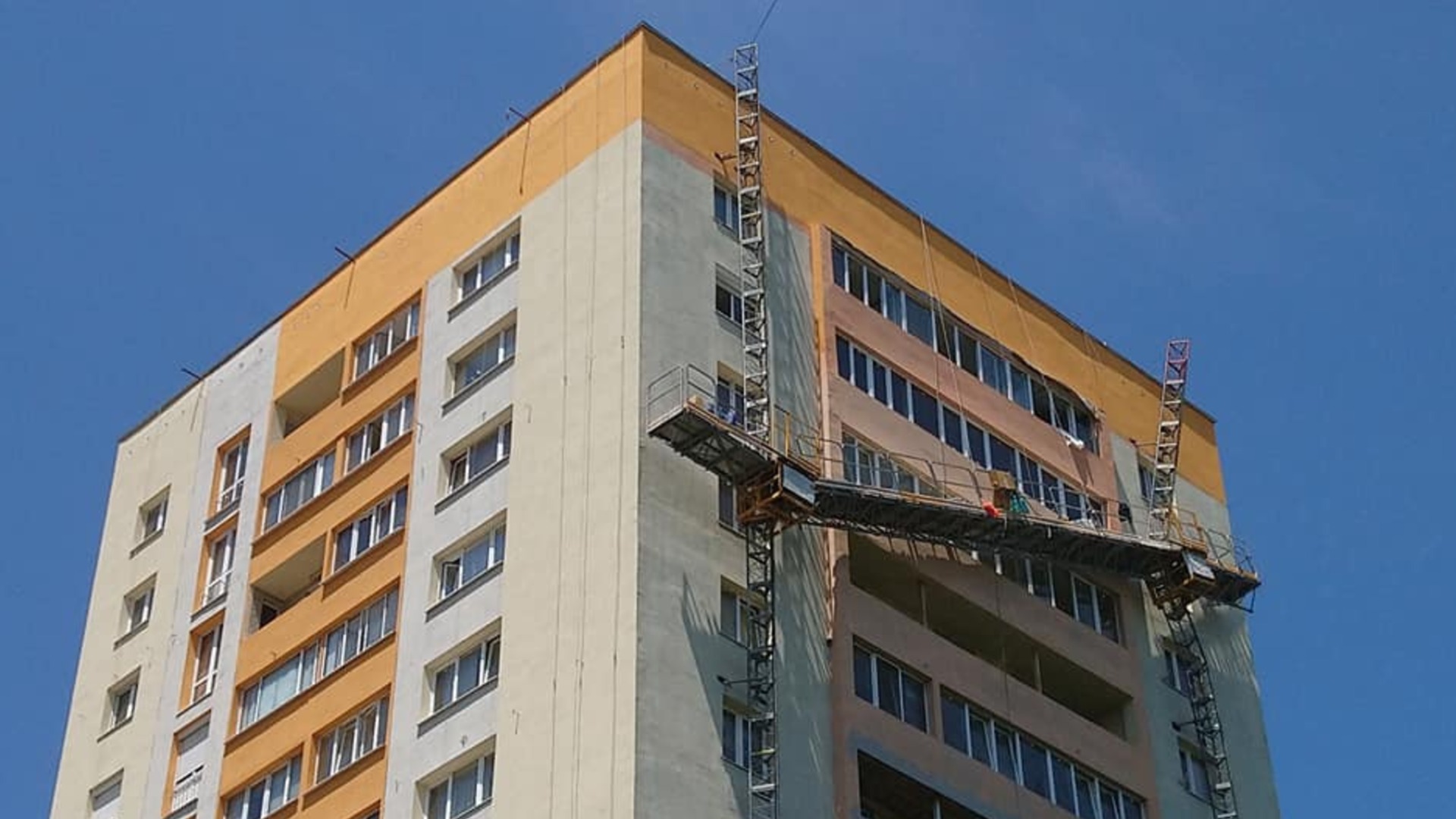 Край на 100% безплатното саниране по подразбиране: Как ще обновяваме домовете си оттук нататък?