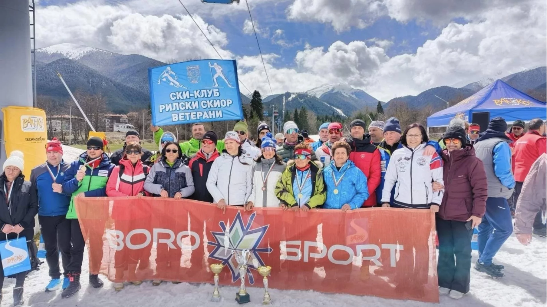 С медали и успехи ветераните от СК "Рилски спортист"-Самоков се завърнаха на мастърс шампионата по ски