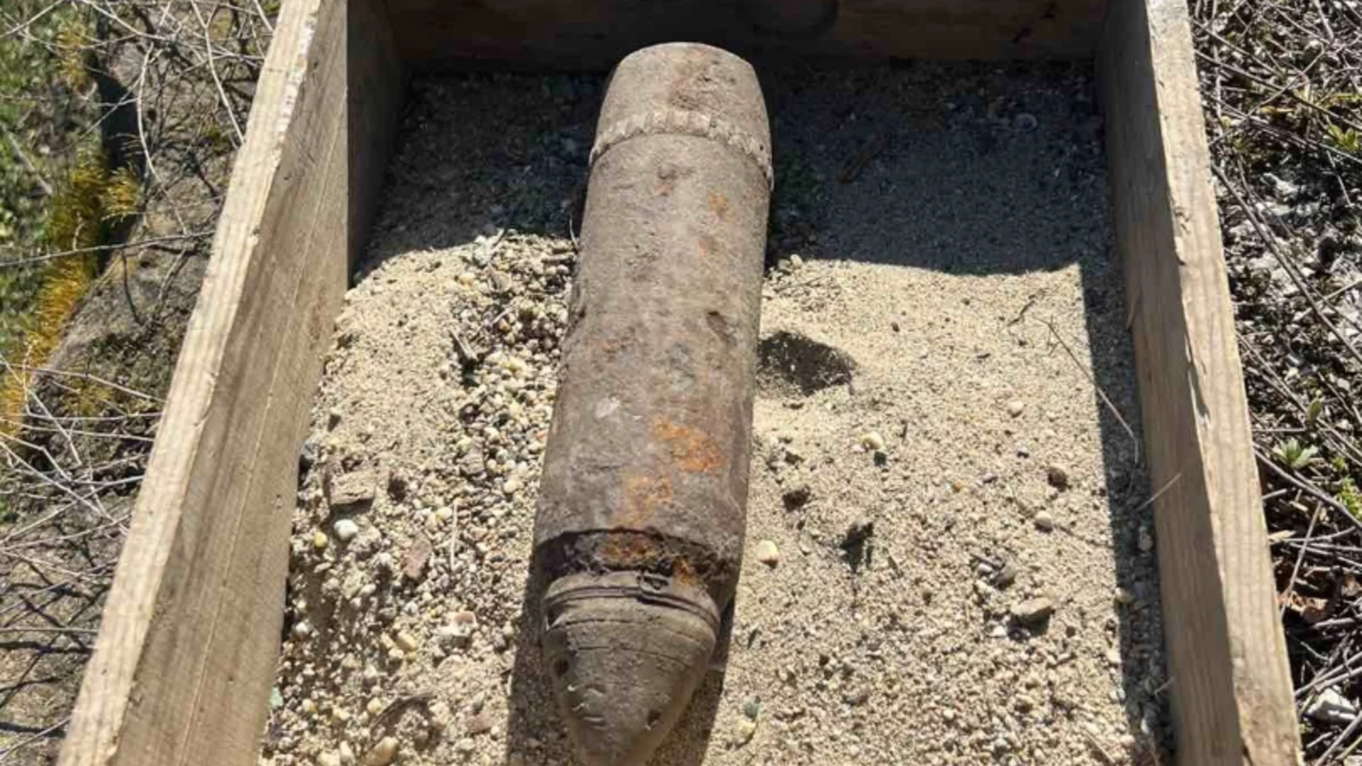 Взривиха корозирал снаряд, открит в Старозагорско