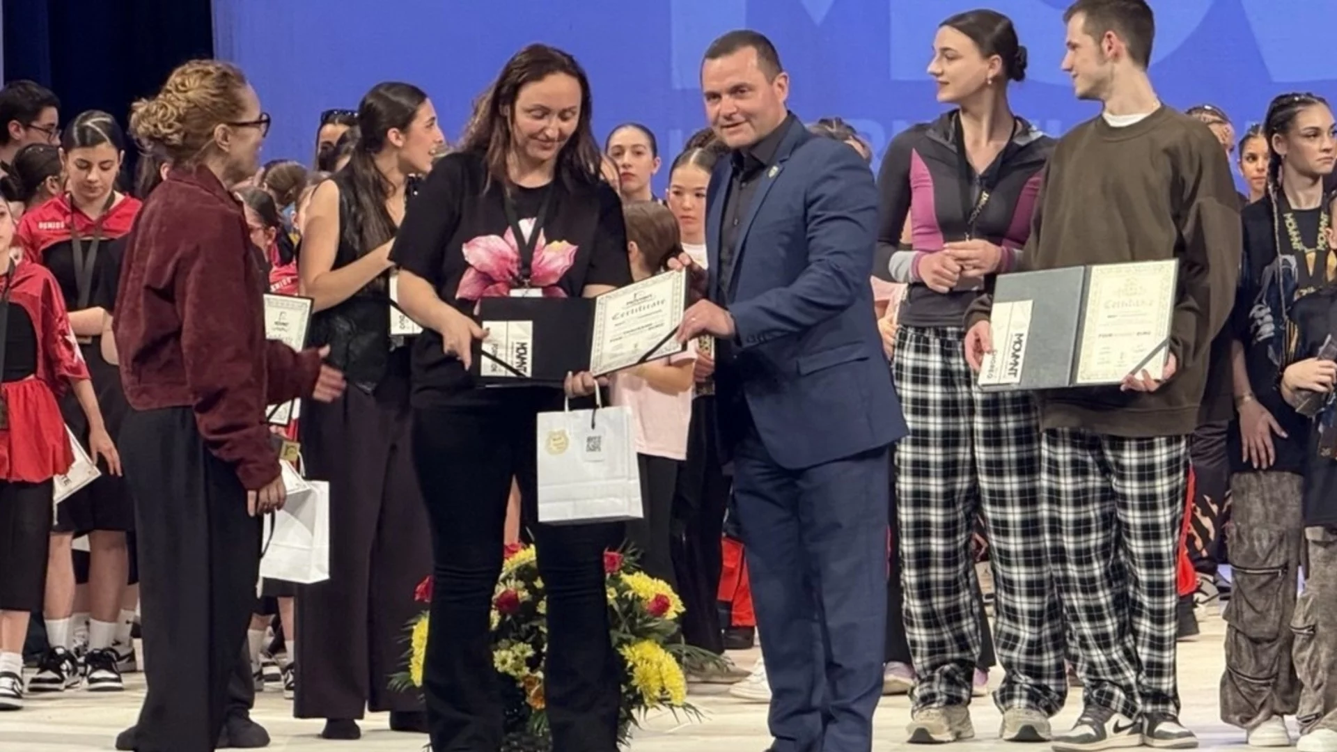 Кметът на Русе отличи най-добрите танцьори в международния конкурс  MOVMNT International Dance Competition