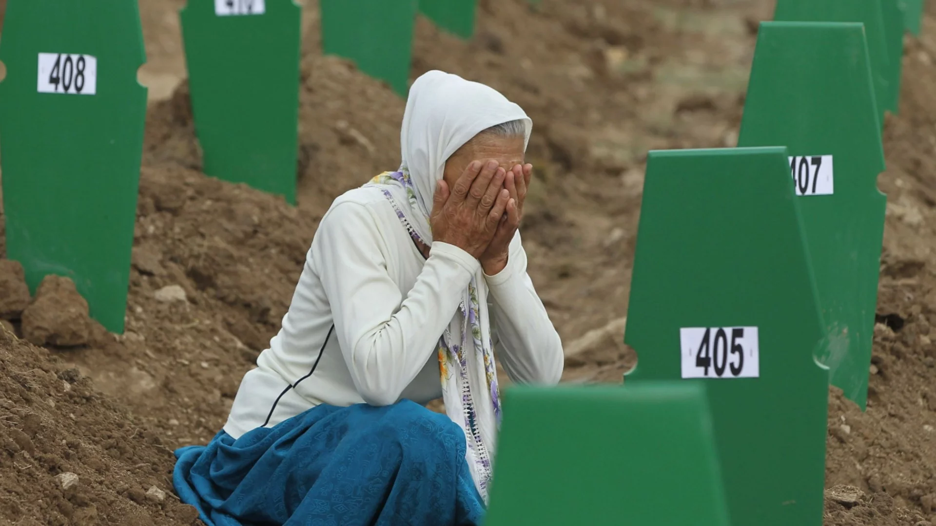 Лекар скри останки от клането в Сребреница под дома си – няма да има разследване?