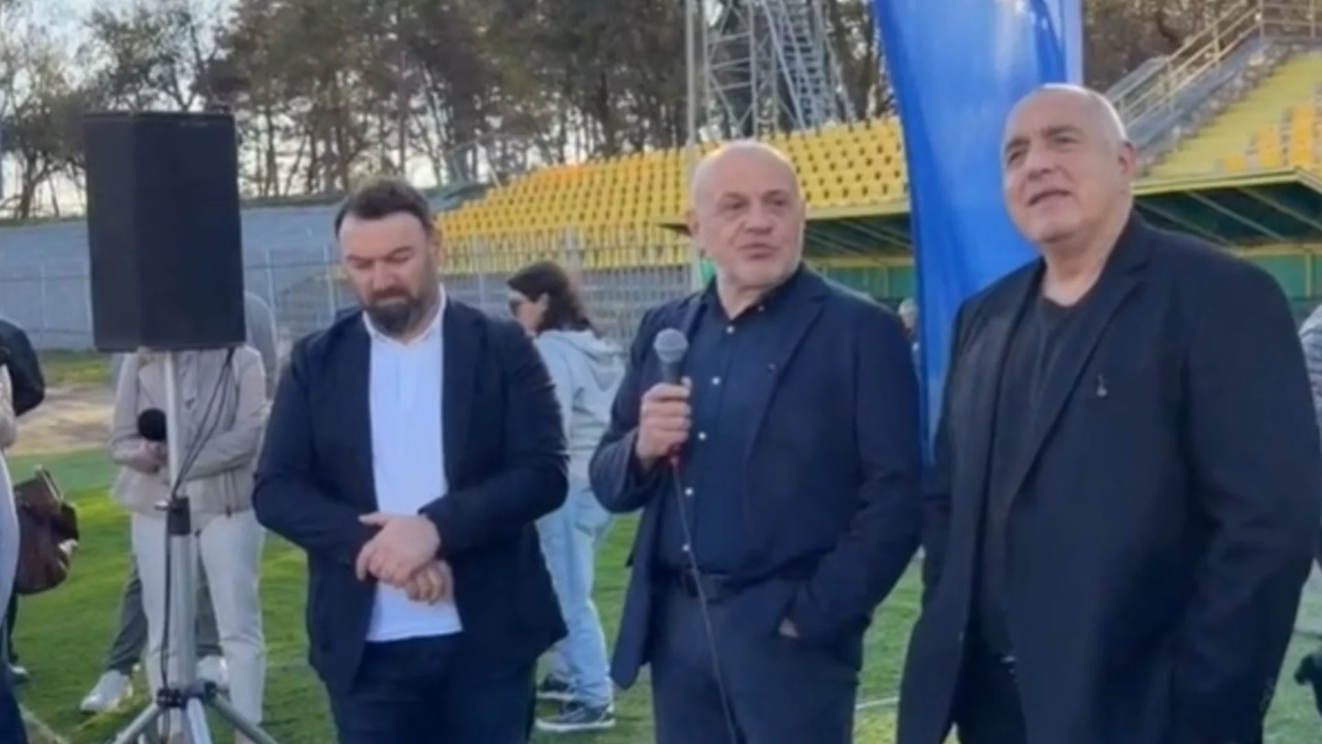 "Поляни стават магистрали": Борисов в Добрич и с твърда дума срещу шистовия газ в Добруджа (ВИДЕО)