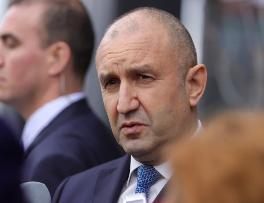 Предизборни договори: "Планета Пайнер" с пари от Румен Радев, Слави Трифонов и Радостин Василев