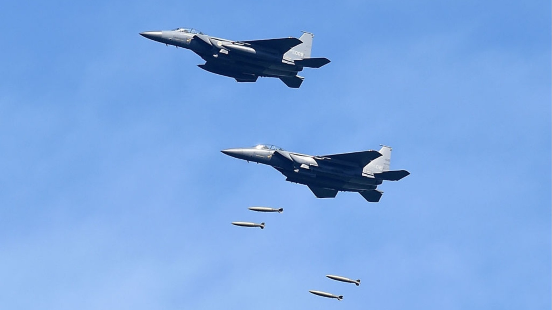 САЩ използвали над 100 бомби при спасителната мисия, нови данни, че Русия помага на Иран (ВИДЕО)