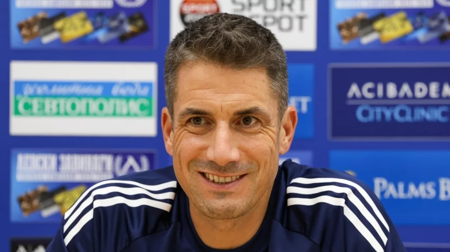 Левски възнаграждава Хулио Веласкес с топ играч при победа над ЦСКА