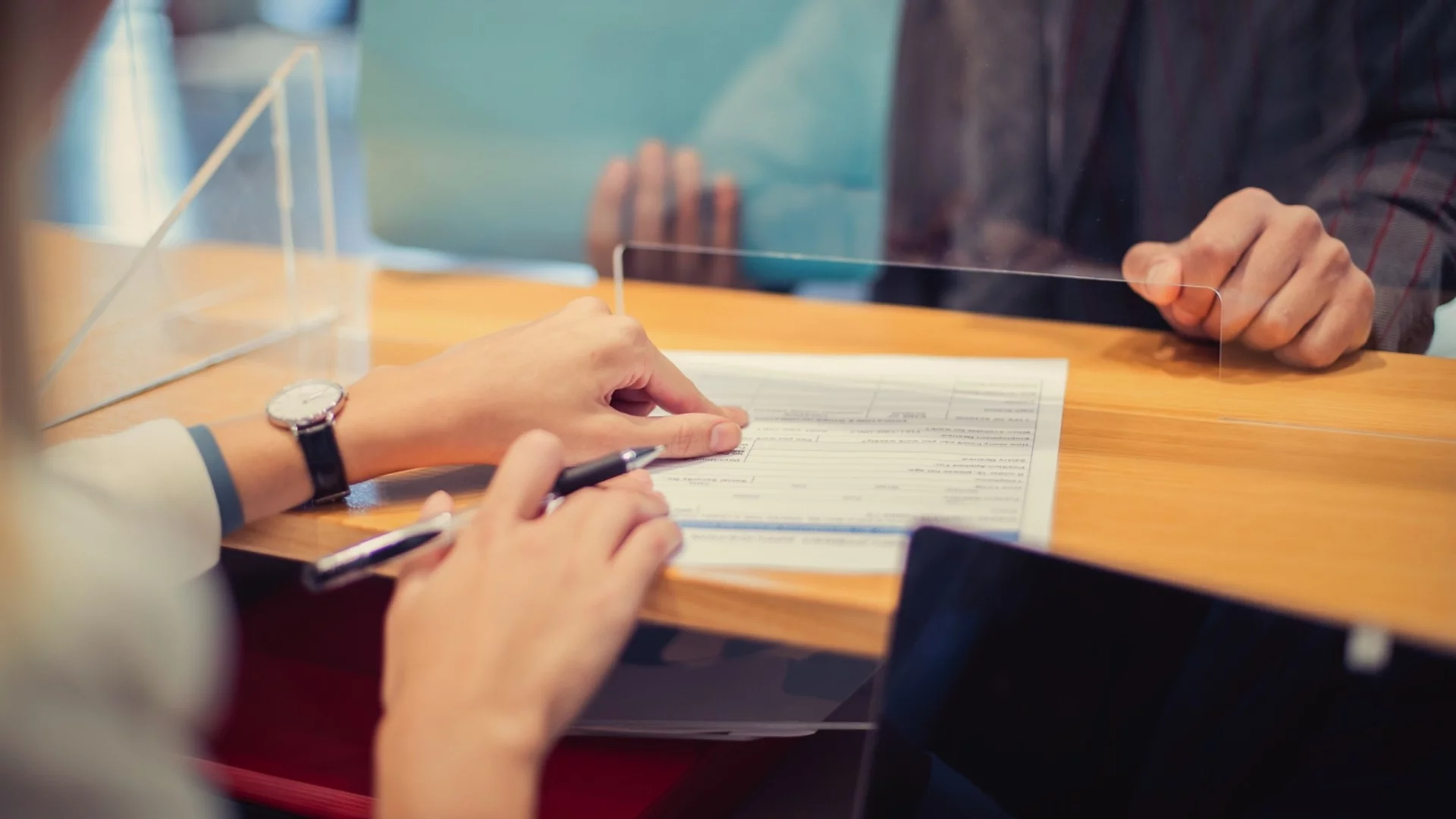 Сметките от 1 юли: Трайчо Трайков с прогноза за цените на тока и парното