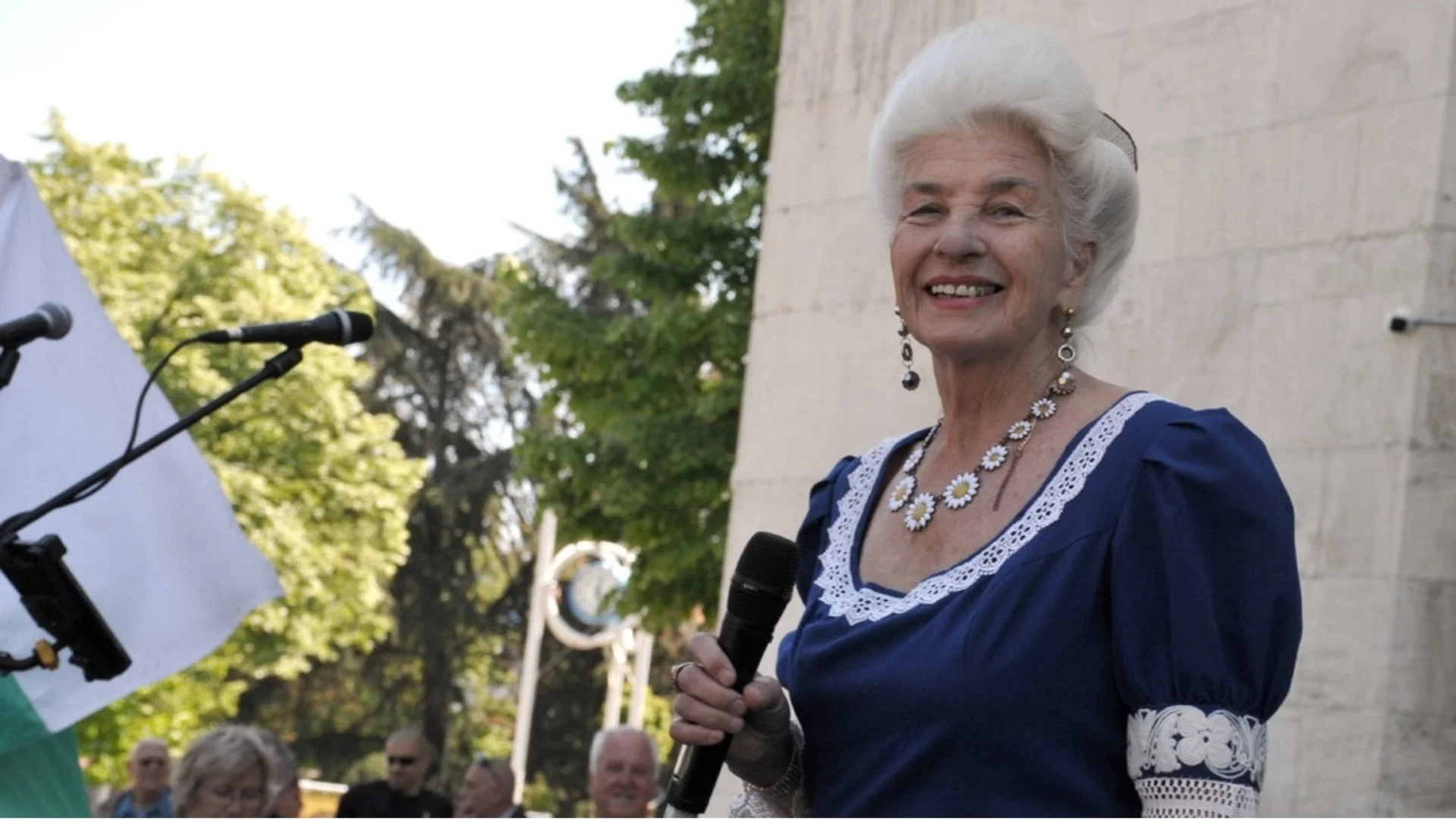 Почина народната певица Янка Рупкина