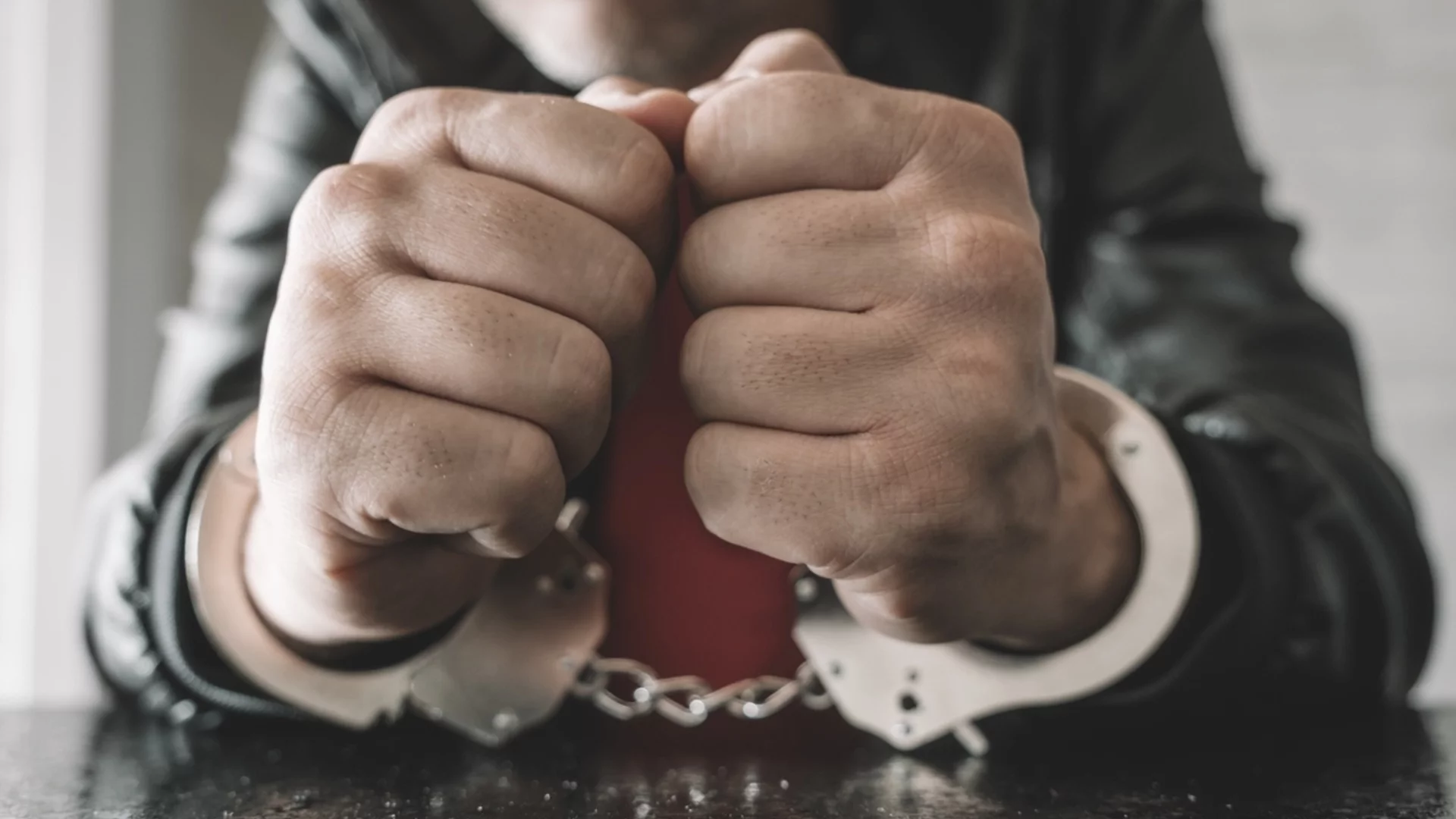 За убийство в гараж: Обвиняемият е задържан под стража