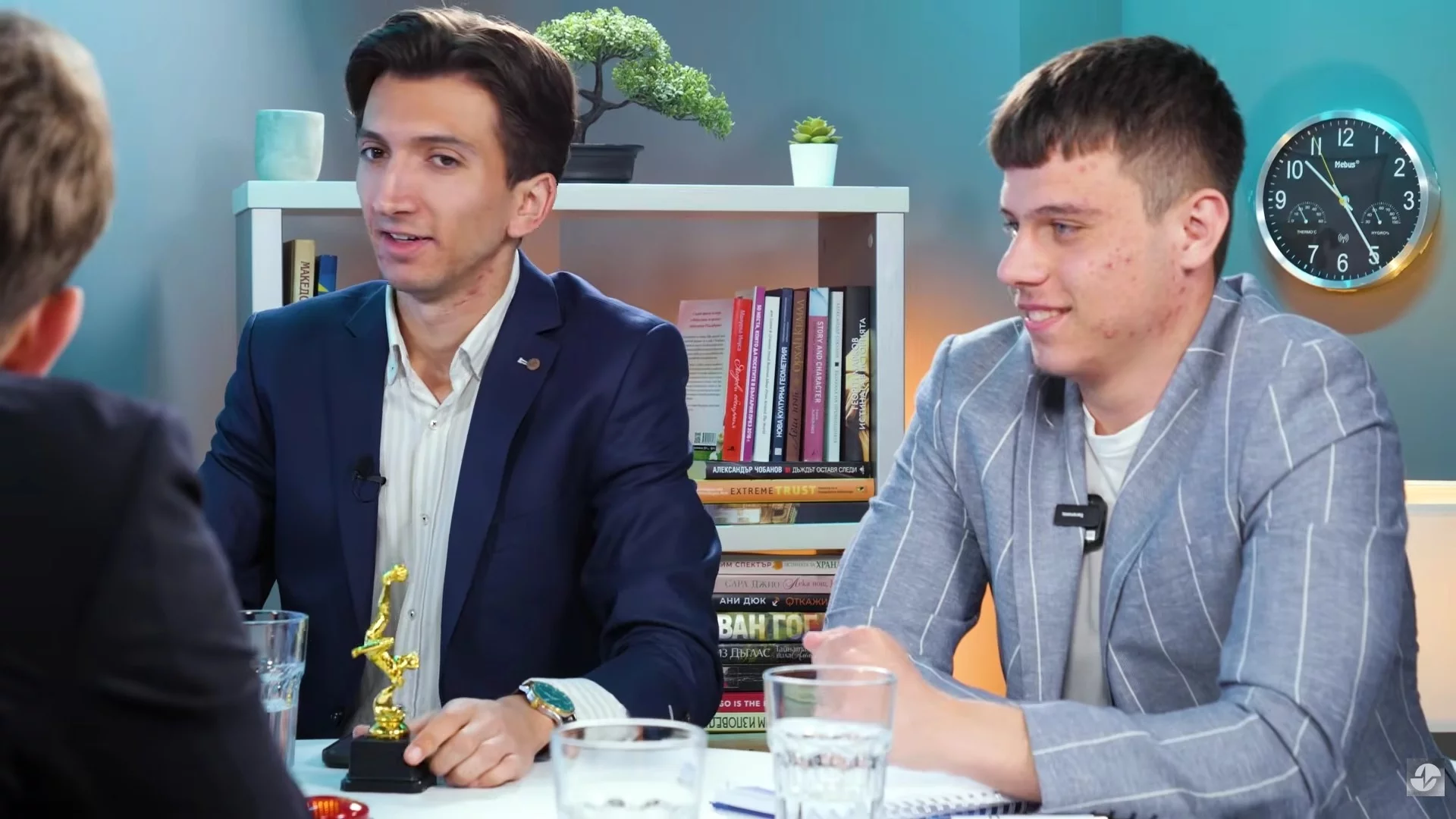 “Щеше да е готино “На първата си тренировка в Левски отидох с тениска на ЦСКА“: интересни идеи в играта “Кой съм аз“ (ВИДЕО)