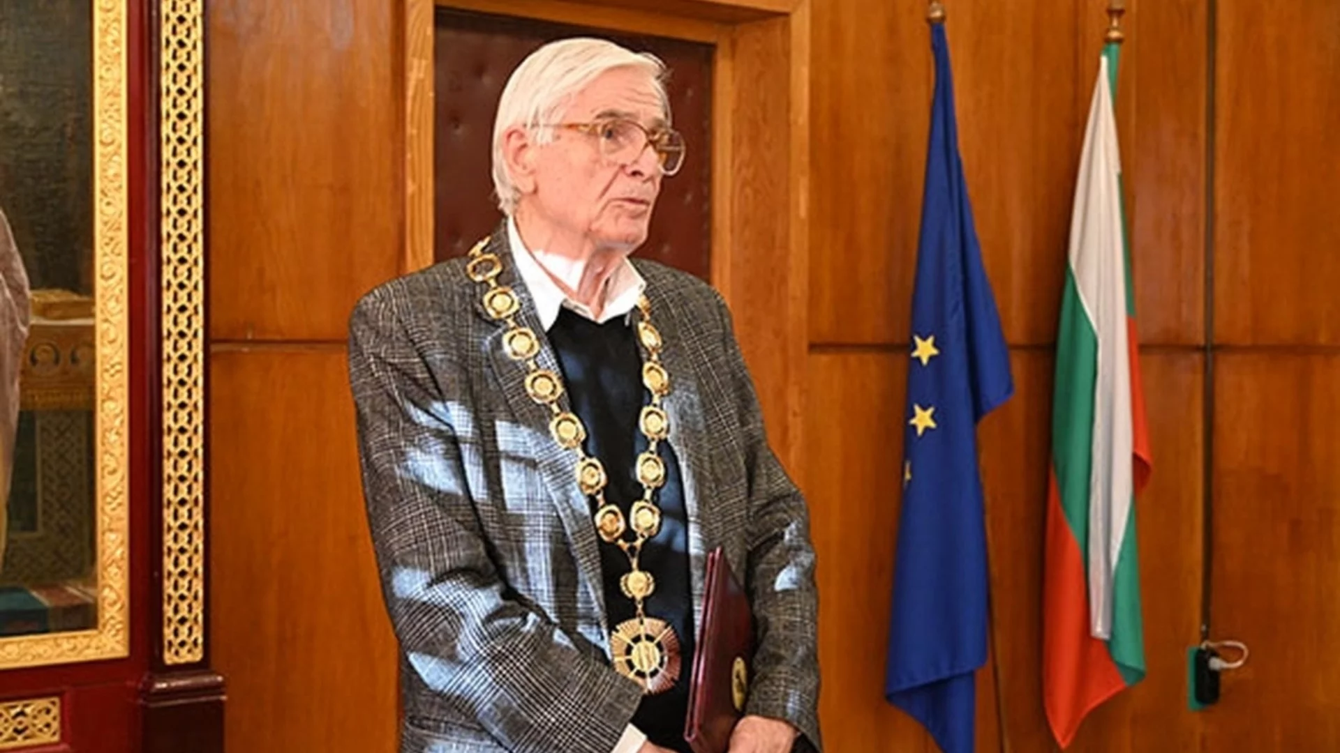 Кабинетът предложи проф. Александър Андонов за орден "Св. Св. Кирил и Методий" - първа степен