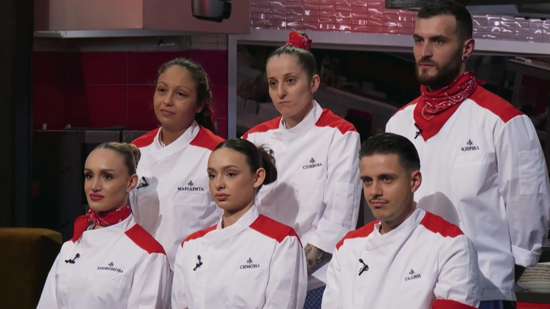 Любовни страсти и целувки в "Hell’s Kitchen" (ВИДЕО)