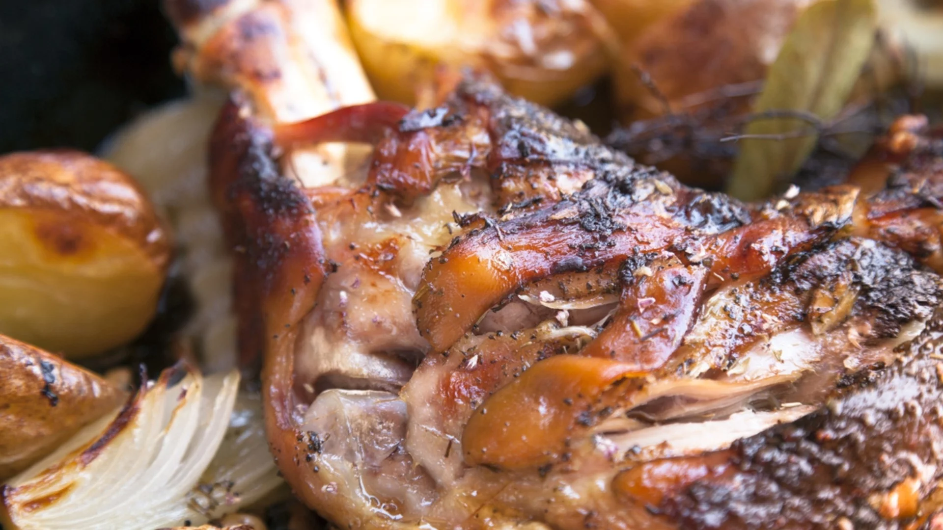 Защо агнешкото има нужда от почивка след печене