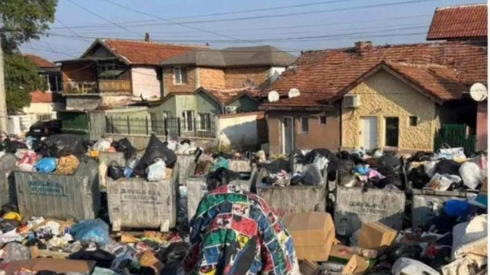 "Екологична катастрофа": Граждани се оплакват от миризмата във кв. "Филиповци"