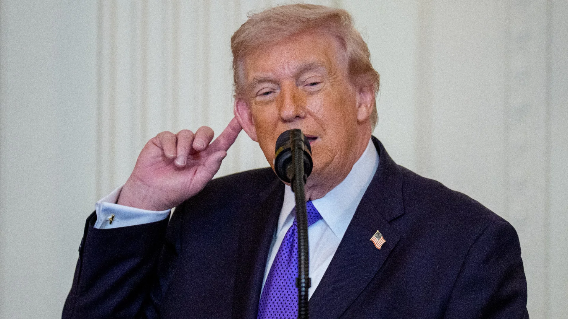 С Иран Доналд Тръмп стана Доналд Дък: Подигравка от хардлайнер в кръга на Нетаняху