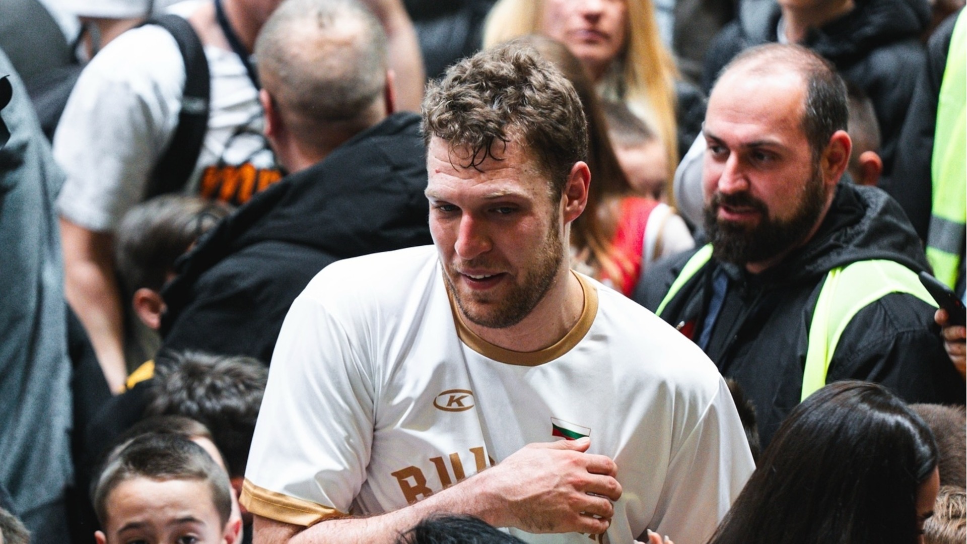 Александър Везенков обяви кога ще се завърне в националния отбор