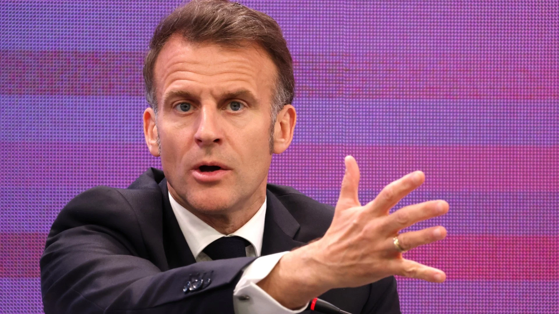 Макрон: Примирието трябва да обхваща и Ливан