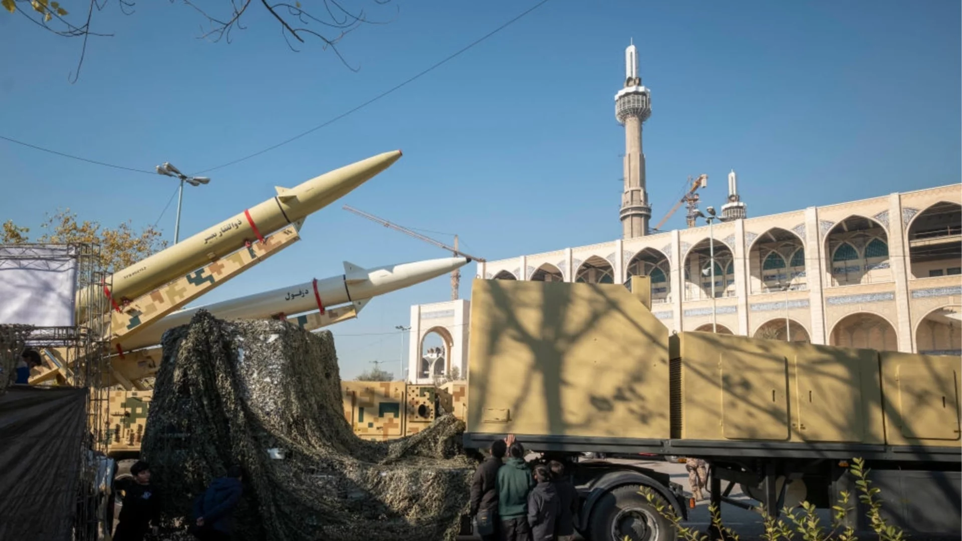 САЩ и Иран ще преговарят в Пакистан на 10 април: Кой за какво настоява?