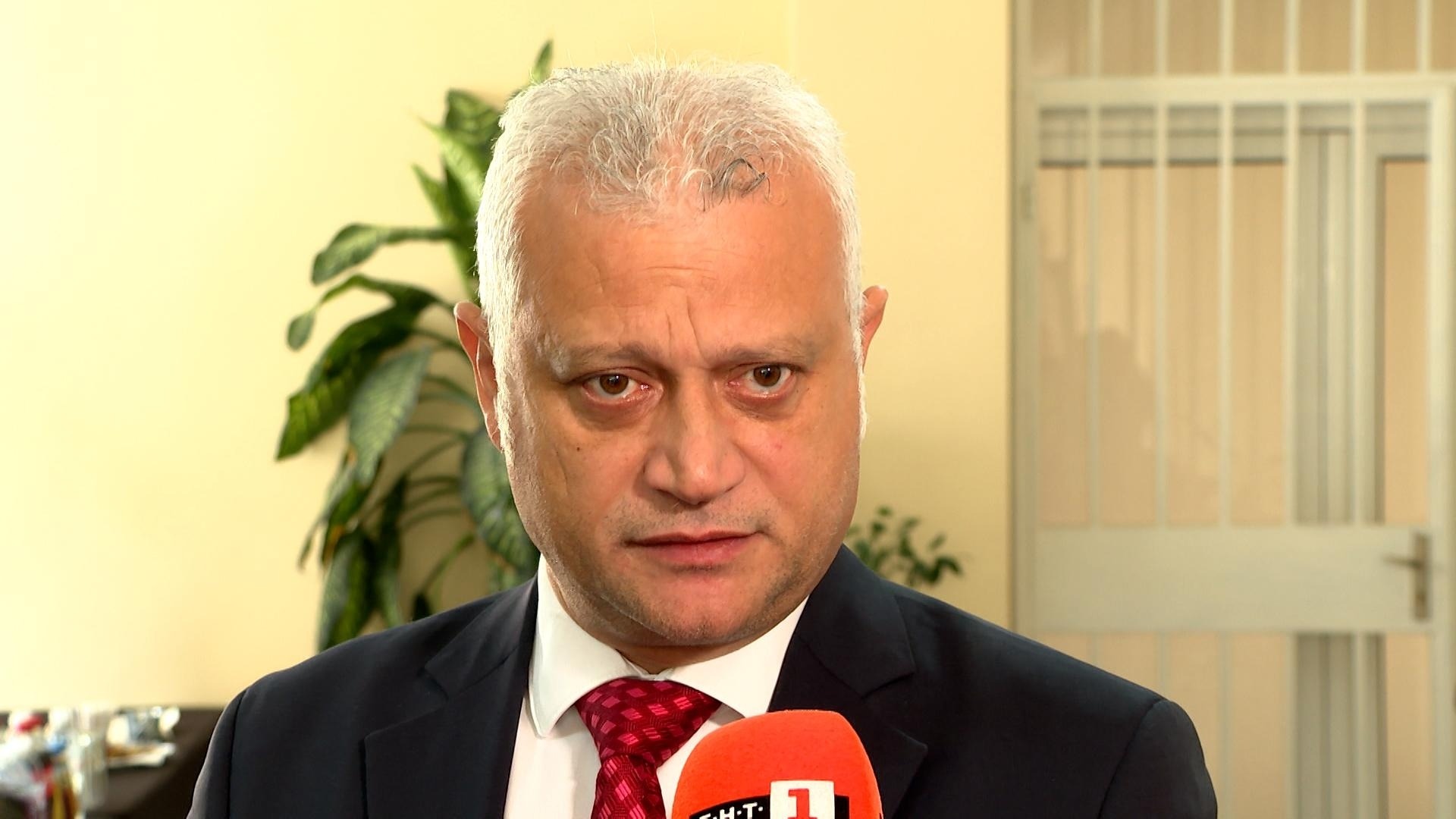 Емил Дечев: Кметове са замесени в схеми с помощи и купуване на гласове