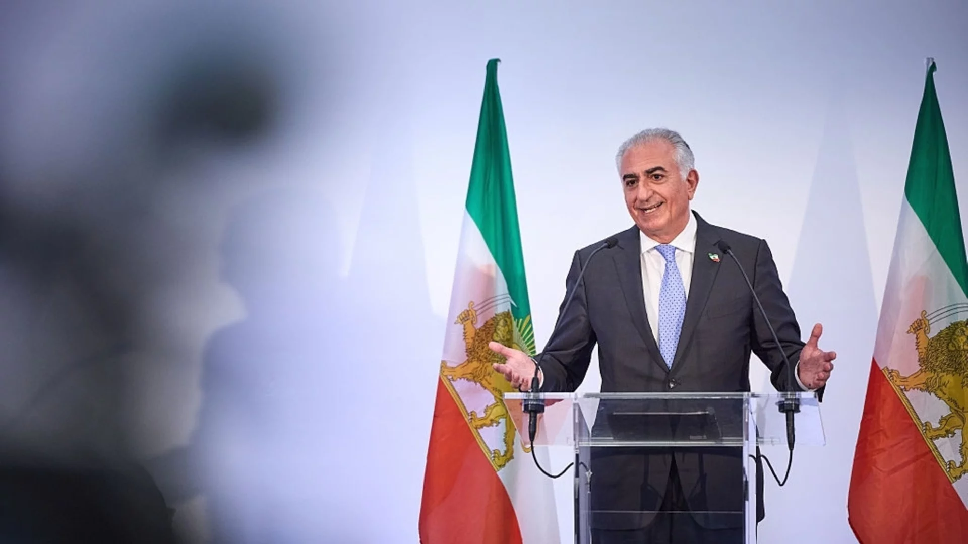 Синът на последния шах се обяви за политическа промяна в Иран