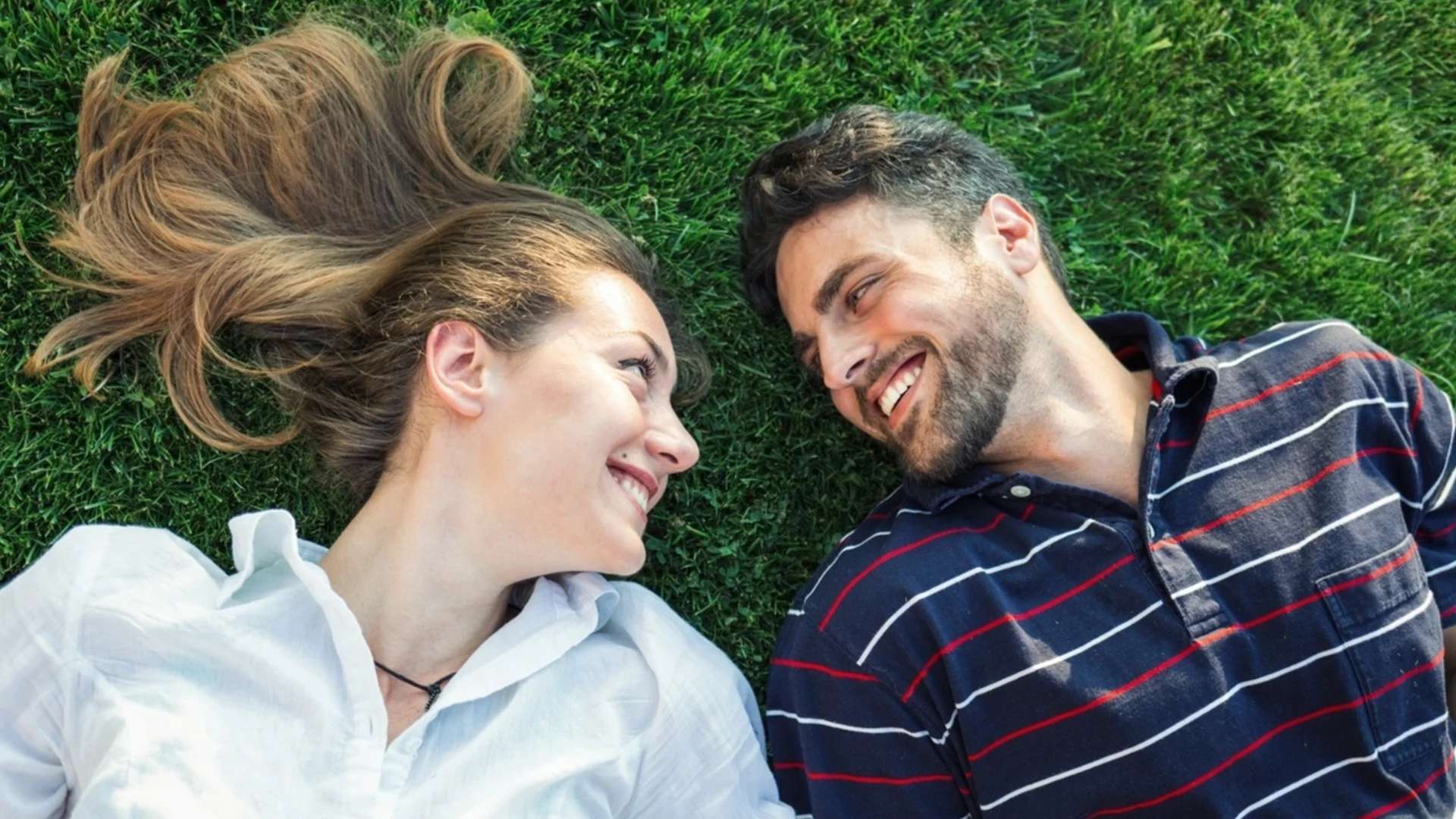 Любов по новолуние: 3 зодии ще усетят истинската сила на любовта