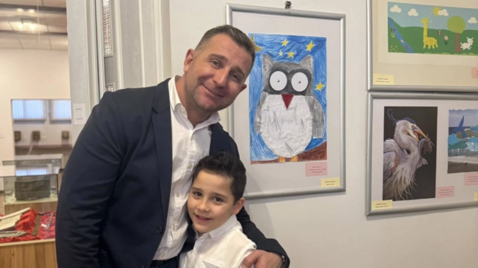 В Самоков откриха изложба с творби от националния конкурс „Ян Бибиян“ (СНИМКИ)