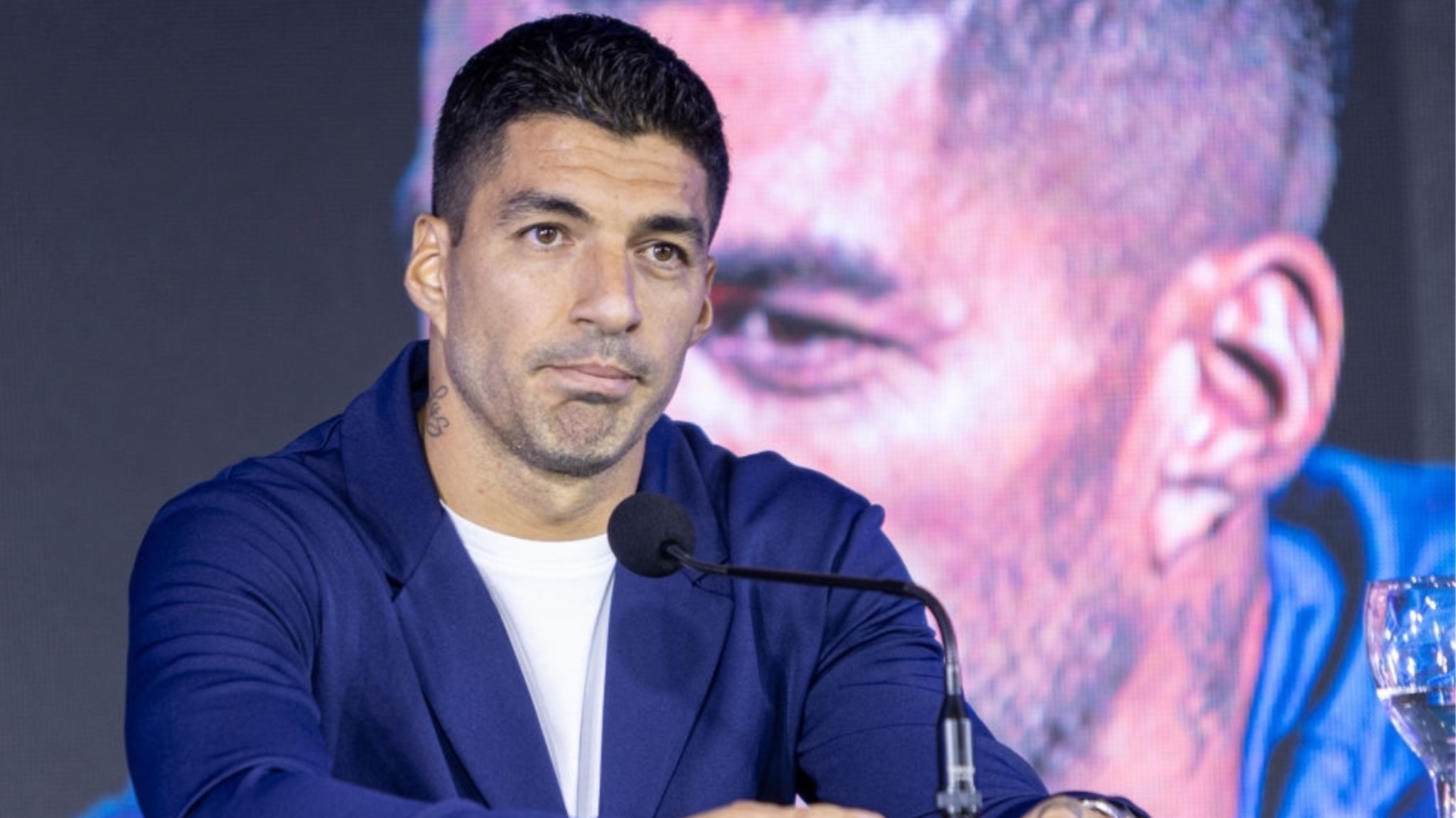 Вратата остава отворена: Луис Суарес призна при какво условие ще облече отново екипа на Уругвай