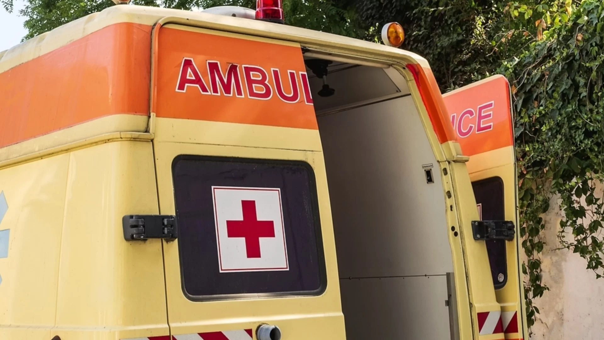 Камион уби на място пешеходка в София