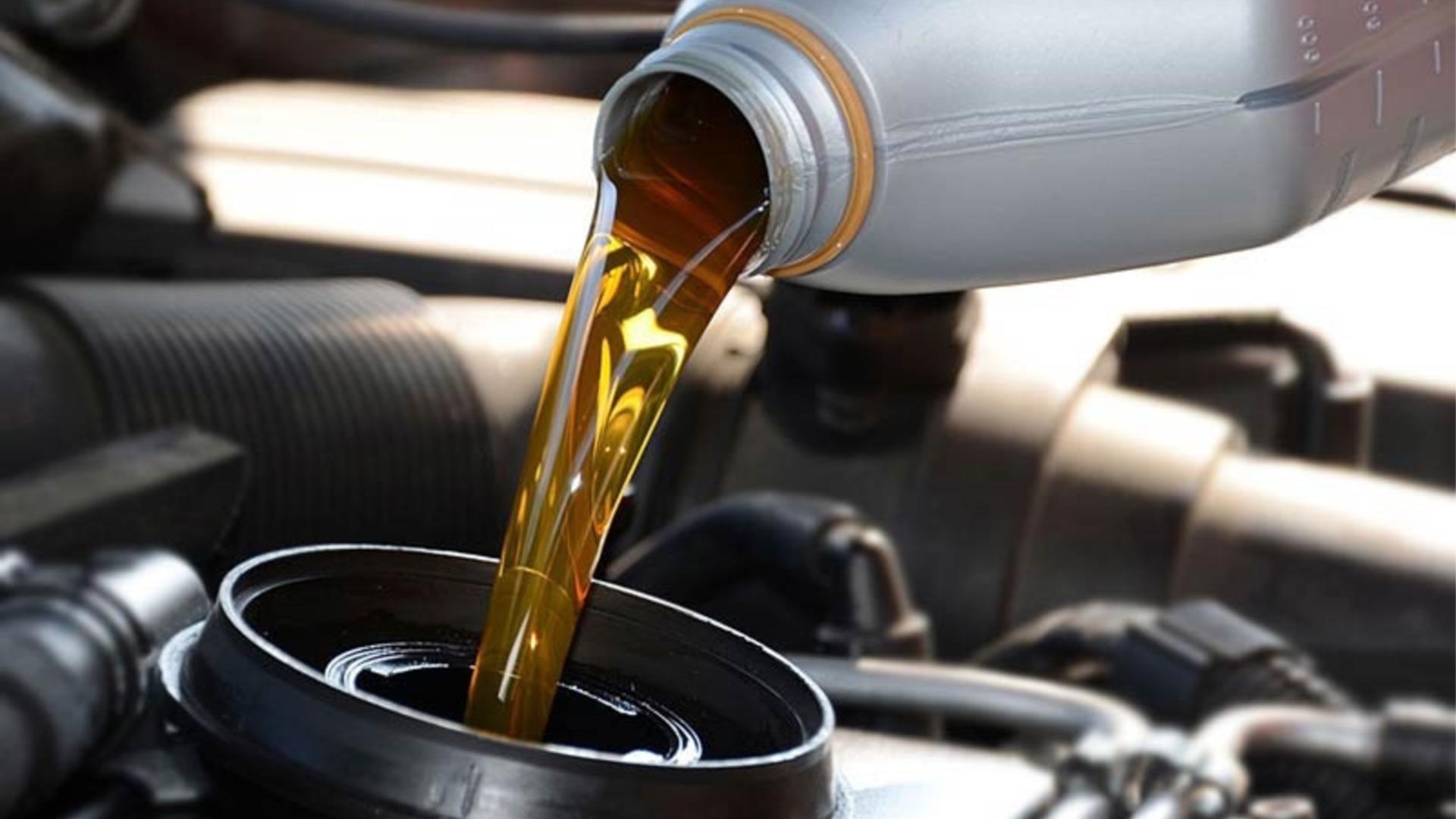 Защо идеята за смяна на масло Long Life може да съсипе автомобила ви