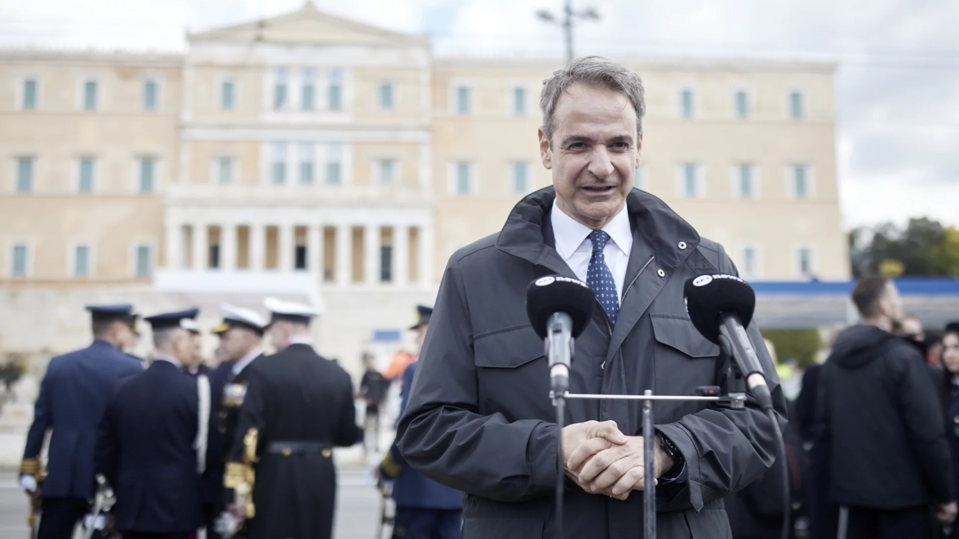 "Родителите са отчаяни": Мицотакис защити забраната на социалните мрежи за деца