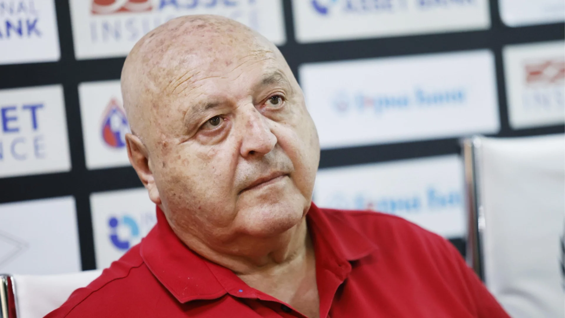 "Каква легенда на Славия, бе!": Венци Стефанов избухна и влезе в задочен спор със стар свой познайник