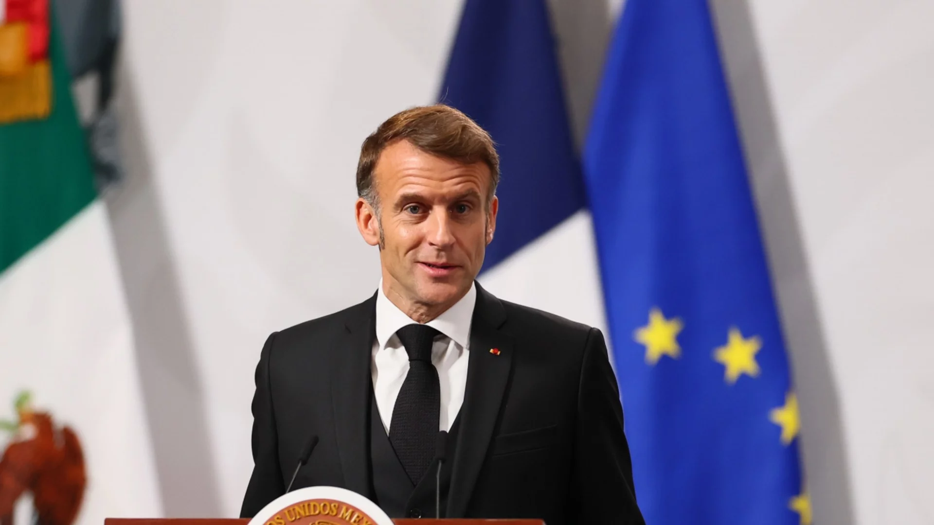 Макрон с телефонна офанзива заради Близкия изток: Първо набра Ердоган