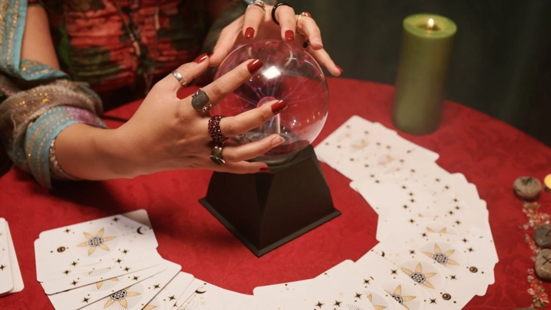 Седмичен ТАРО хороскоп за всяка зодия, 13 - 19 април 2026