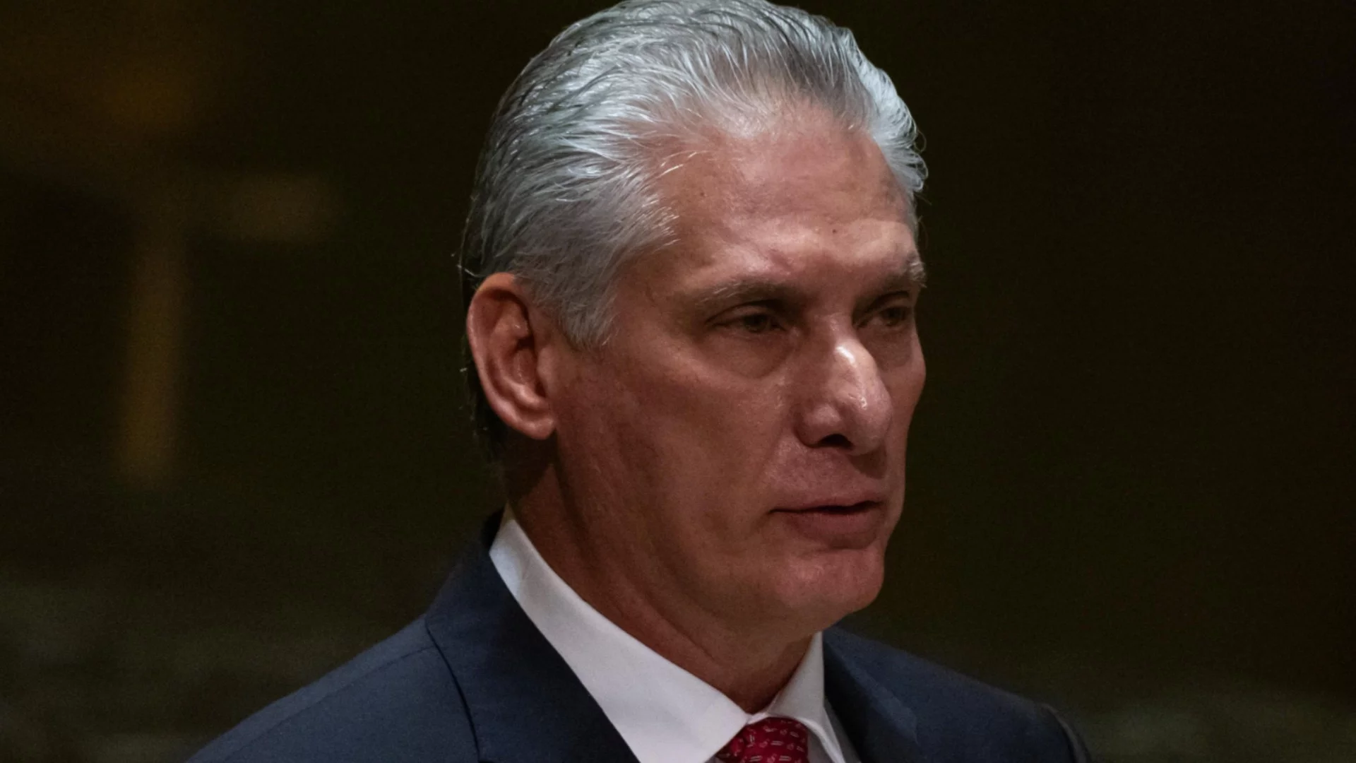 "Ще се защитаваме и ако се наложи - ще умрем": Президентът на Куба отговори на Тръмп (ВИДЕО)