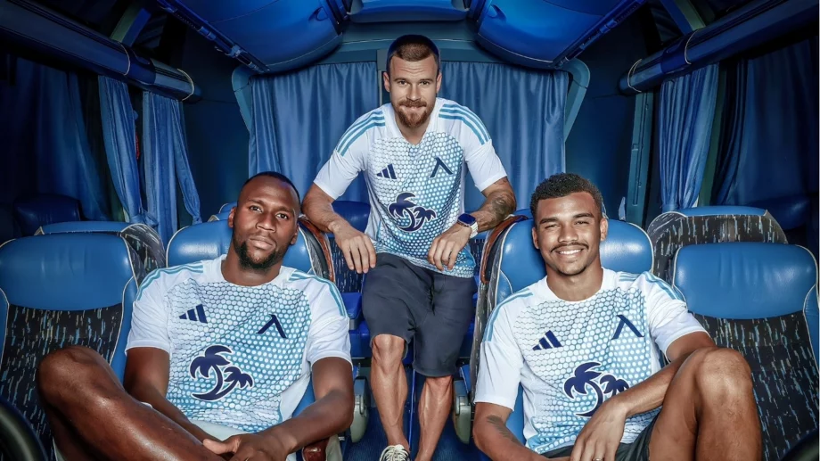 "Без Майкон и Сангаре толкова": "Сини" фенове се оправдаха за изпуснатата победа в дербито