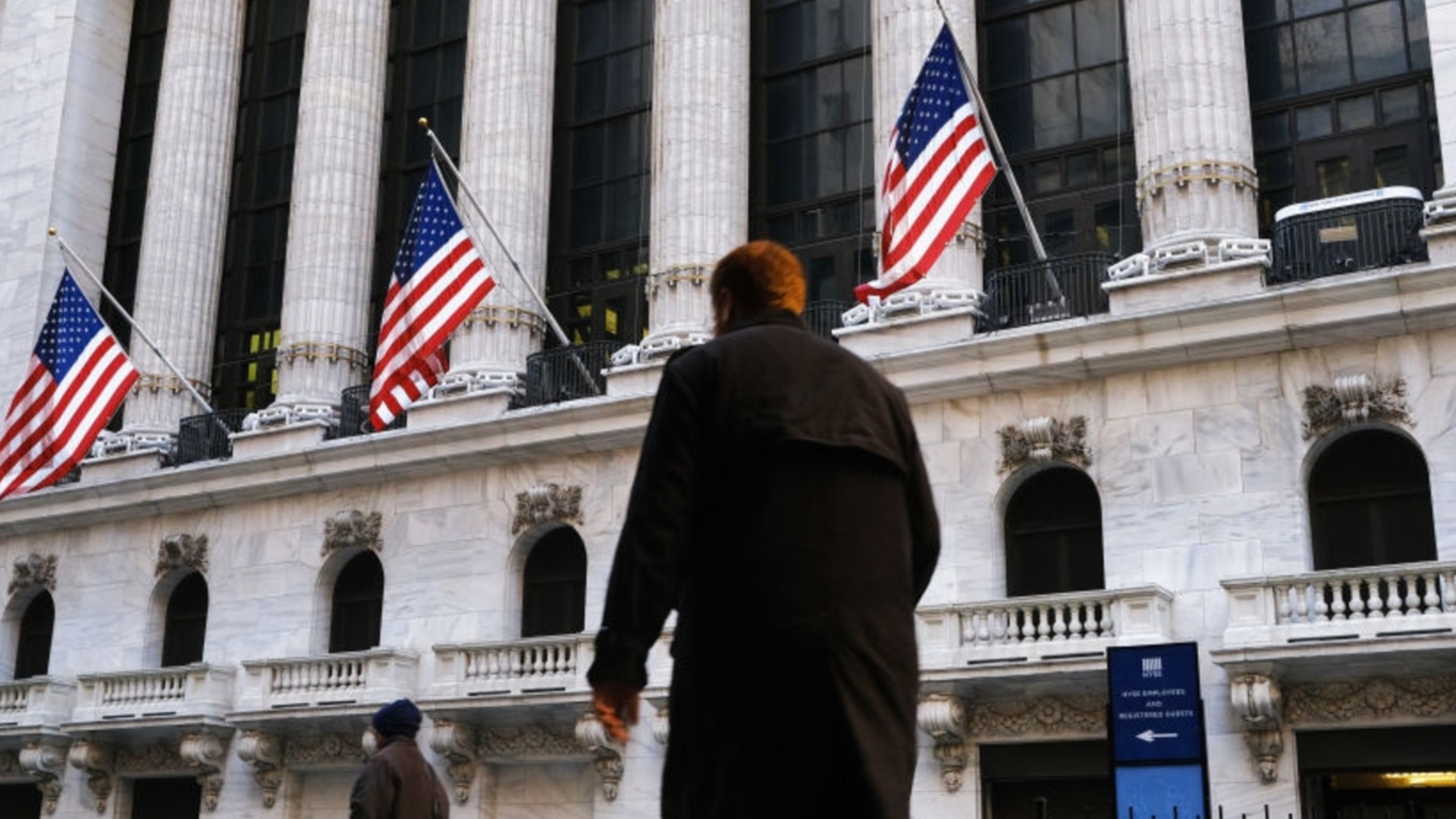 След провала на преговорите с Иран: Индексите на Уолстрийт летят надолу