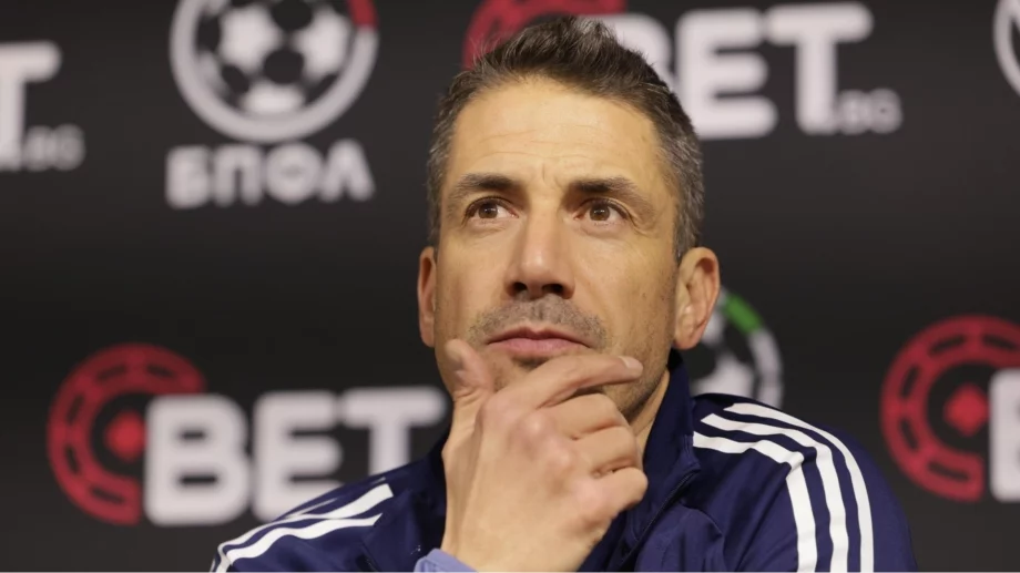 Летвата, която "синия" лагер не може да прескочи вече година