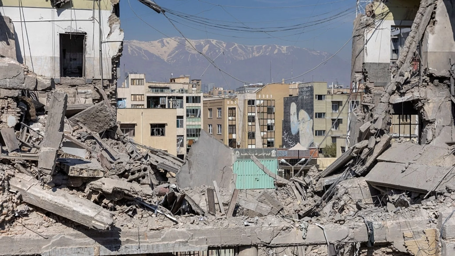 Иран постави "черен рекорд": Хиляди екзекутирани през 2025 г. 