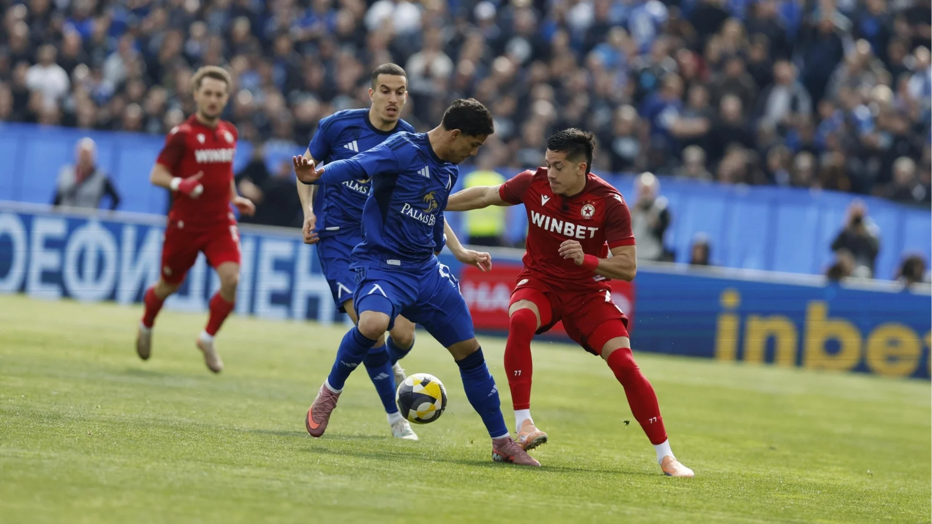 ЦСКА възкръсна в сетния миг срещу Левски! Щур вратарски подвиг лиши "сините" от "шампионски" успех