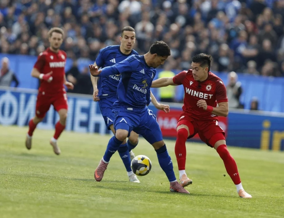 ЦСКА възкръсна в сетния миг срещу Левски! Щур вратарски подвиг лиши "сините" от "шампионски" успех